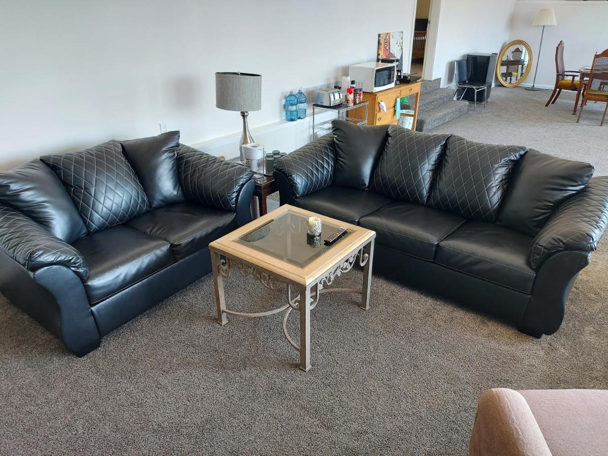 Peaceful And Spacious Lake View West Kelowna Esterno foto