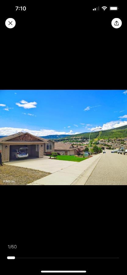 Peaceful And Spacious Lake View West Kelowna Esterno foto